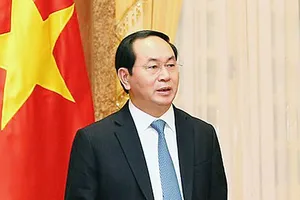 Chủ tịch nước Trần Đại Quang trả lời báo chí Trung Quốc