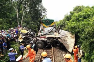 Yêu cầu Bình Định kiểm tra đường ngang dân sinh 