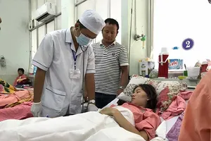 Mổ tim cho mẹ, giữ an toàn cho thai nhi 12 tuần