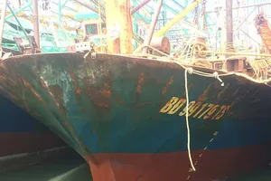 Huyện Phù Mỹ bức xúc tàu bị tráo vỏ thép, thiết bị