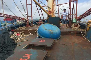 Vụ tàu vỏ thép: Chuyên gia Nhật, Hàn vào cuộc 