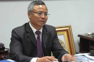 Sai chồng sai, cục trưởng Nghệ thuật biểu diễn xin lỗi