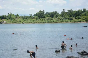 4 học trò lớp 6 mất tích, tìm thấy 3 thi thể