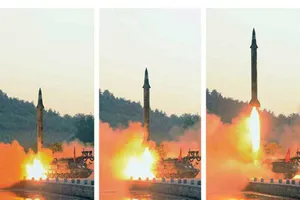 Triều Tiên đang phát triển tên lửa diệt tàu sân bay Mỹ