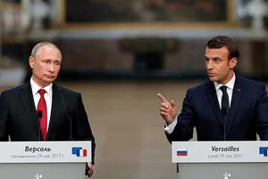 Gặp Tổng thống Mỹ, Nga: Ông Macron chứng tỏ bản lĩnh