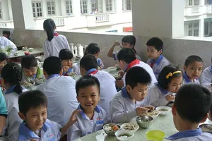 Phần mềm xây dựng thực đơn bữa ăn bán trú