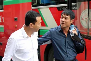 VFF không gọi HLV Hoàng Anh Tuấn vì ngại bầu Đức?