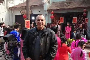 Chàng trai Pháp giải cứu hàng ngàn cô gái Việt