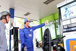 Đau đầu chuyện xóa sổ xăng A92