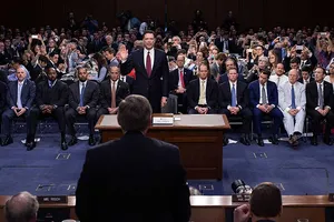 Giám đốc FBI điều trần: TT Trump vẫn trụ vững