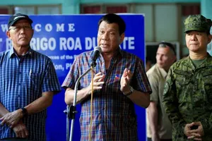 Ông Duterte nói không biết Mỹ giúp đánh khủng bố