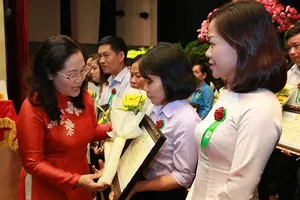 Tôn vinh những người lao động giỏi, sáng tạo