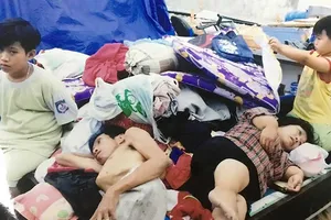 Xót xa cho đôi vợ chồng nghèo và căn nhà không phép 