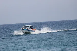 Cảnh sát hộ tống đề thi THPT vượt biển ra Lý Sơn 