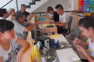 Buộc chụp ảnh chủ thuê bao là vô lý!