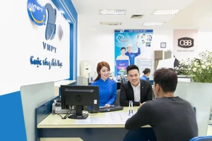 ‘Có ảnh CMND, chủ thuê bao không phải chụp chân dung’