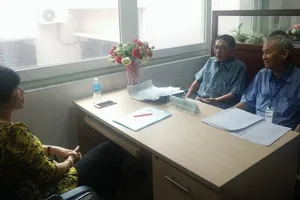 Cư dân phản ứng giá dịch vụ chung cư tăng đột biến