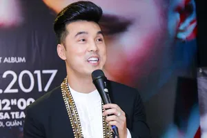 Dù lỗ 70% Ưng Hoàng Phúc vẫn ra đĩa 