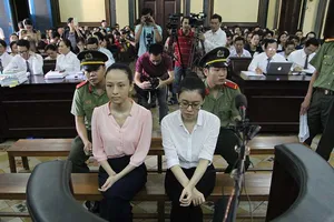 Nghẹt thở trước giờ Phương Nga tại ngoại