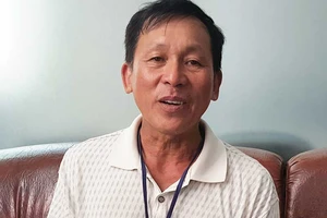 3 năm trời đòi ủy ban trả 2 bộ cổng sắt