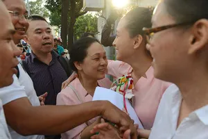 Phương Nga gặp khó với lệnh cấm đi khỏi nơi cư trú