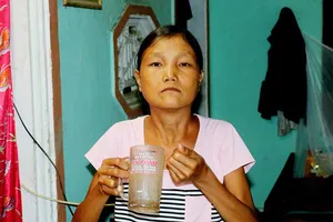 Chuyện lạ: Người ăn 5 lon gạo/ngày, chỉ nặng 26 ký