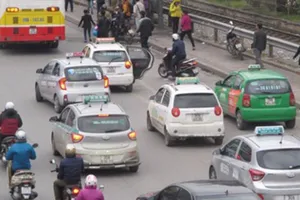 Chia taxi theo vùng là hạ sách!