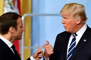 Ông Trump đến Pháp giữa bộn bề lo âu