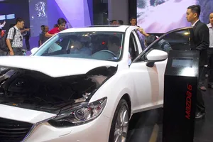 ‘Móc bóp’ thêm trăm triệu khi mua ô tô