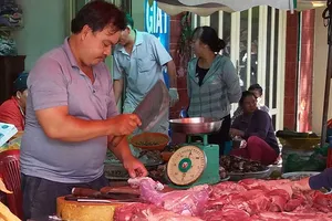 Giá heo tăng nhưng không còn heo để bán