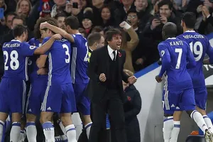 Chiến dịch bảo vệ ngôi vương của Chelsea