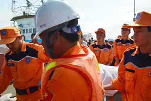 Vụ chìm tàu Hải Thành 26: 2 người sống sót bị khởi tố