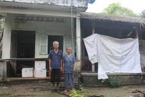 Không đi họp, chưa được xây nhà tình nghĩa