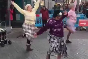 3 bà lão nhảy dance cực chất không thua gì giới trẻ