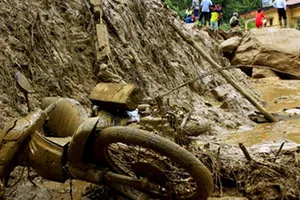 Lũ kinh hoàng: 31 người chết và mất tích 