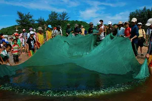 Không nhận chìm gần 1 triệu m3 bùn, cát xuống biển!