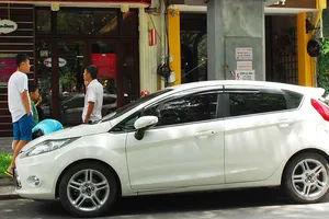 Tự xử xe đỗ sai: Có thể bị phạt tù đến ba năm
