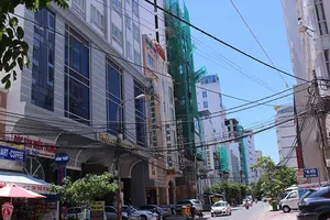 Đà Nẵng: Khách sạn bùng nổ, hạ tầng đuối sức