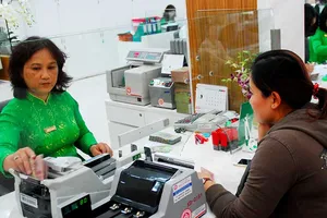 Đánh thuế nặng người vay tiền nhiều