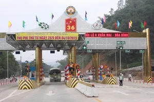 Thanh tra Chính phủ: Đặt trạm thu phí trên QL6 là sai 
