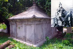 Vua Quang Trung không bị quật mồ?