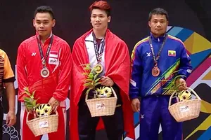 SEA Games 29: Cử tạ đoạt 2 HCV, phá kỷ lục SEA Games
