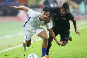 Thái Lan phá hỏng bữa tiệc của chủ nhà