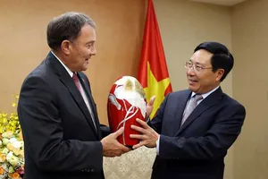 Phó thủ tướng tiếp thống đốc bang Utah của Hoa Kỳ