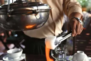 Hiểm họa khôn lường từ bếp cồn