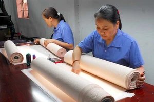 Bộ Tài chính ra quy định mới, DN kêu trời