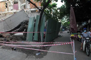 Gây sập nhà hàng xóm phải bồi thường ra sao?