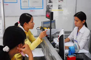 ‘Khai tử’ hóa đơn giấy, giới kinh doanh lo sốt vó