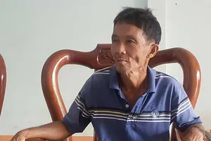 Cha kiện con đòi tiền trúng số độc đắc