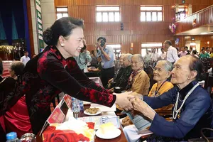 Long An kỷ niệm ngày nhận danh hiệu Trung dũng kiên cường